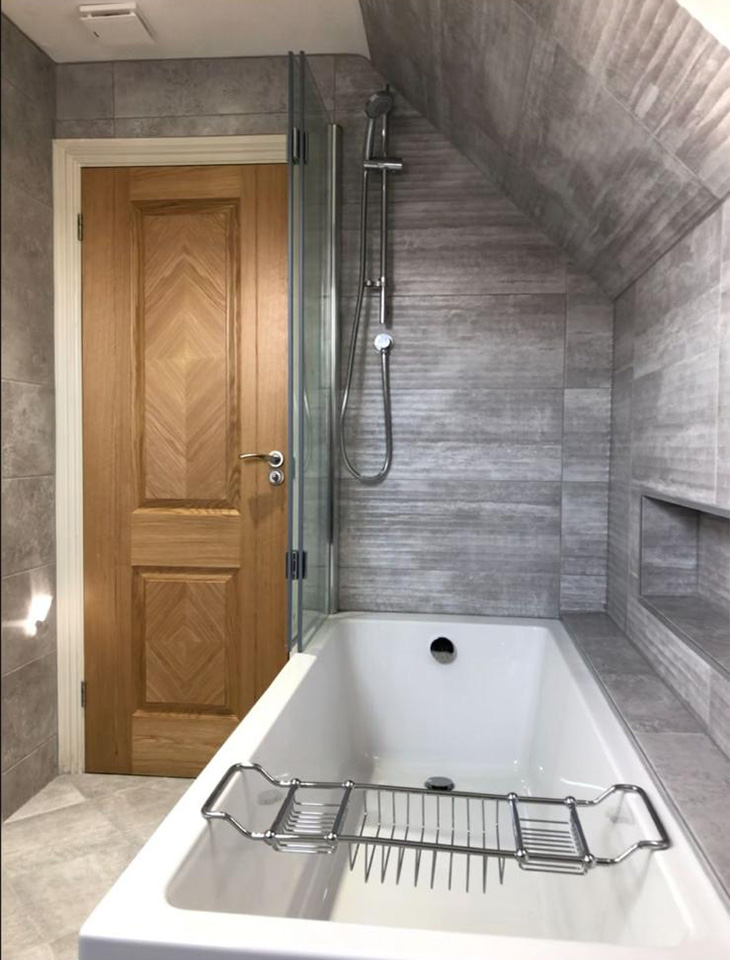 Bath/shower installation